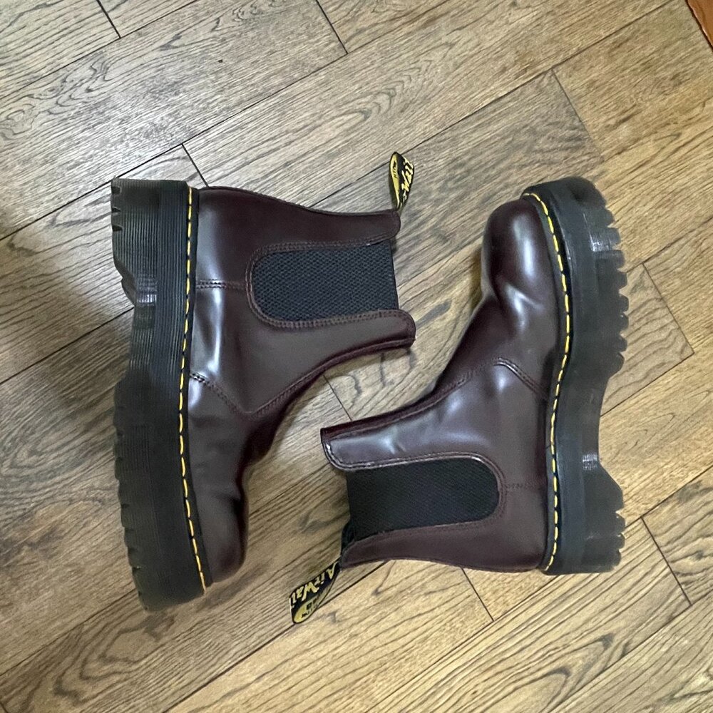 Dr. Martens Chelsea boots burgundy